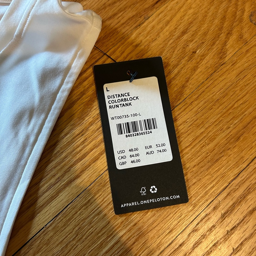 Peloton White Distance Run Tank - Picture 2 of 4